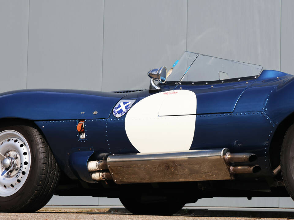 Image 35/60 of Jaguar D-Type (1967)