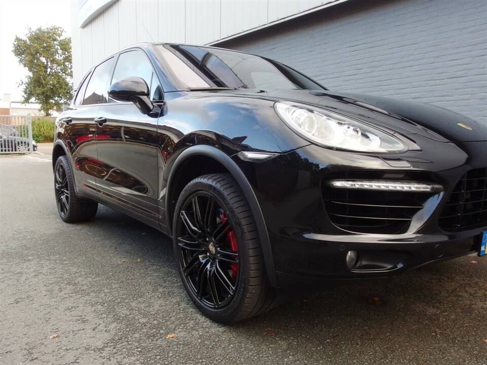 Imagen 19/97 de Porsche Cayenne Turbo (2011)