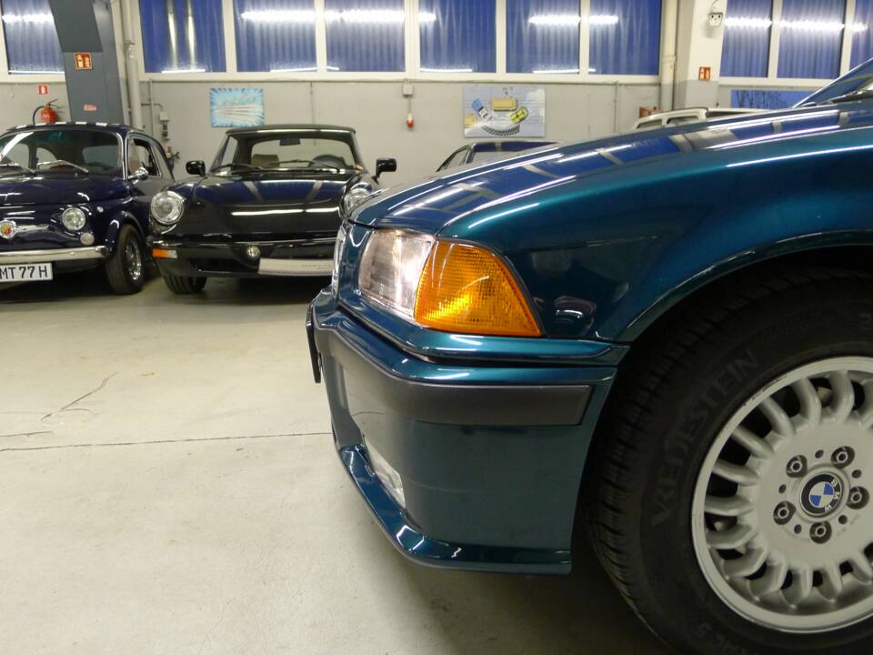 Imagen 19/35 de BMW 328i (1996)