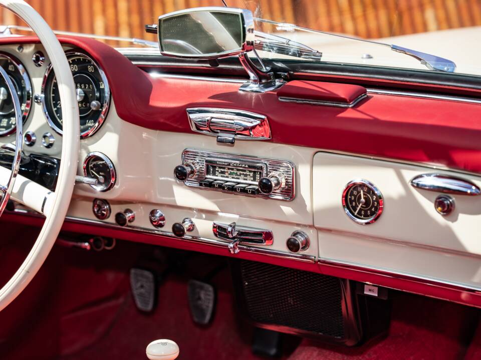 Image 18/33 de Mercedes-Benz 190 SL (1959)