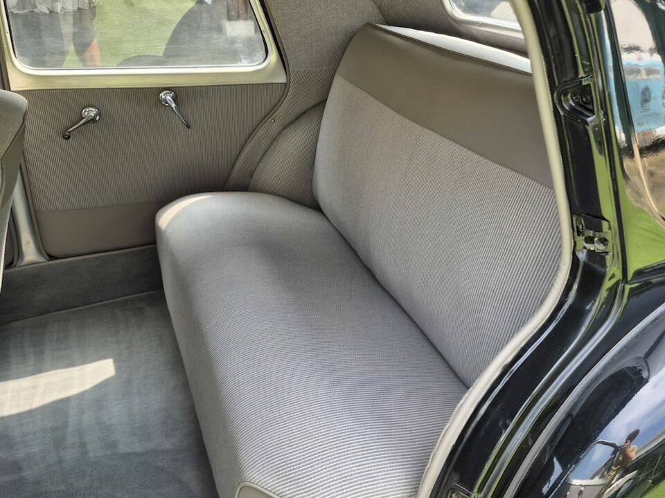 Image 24/47 of Citroën Traction Avant 11 BL (1955)