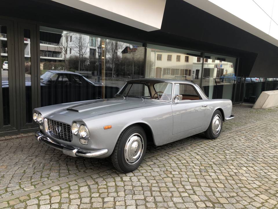 Image 3/30 of Lancia Flaminia GT Touring (1960)