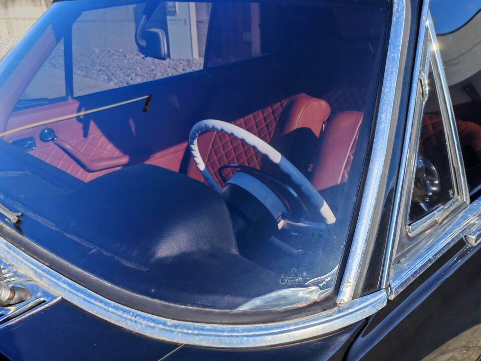 Bild 31/42 von Mercedes-Benz 250 C (1970)