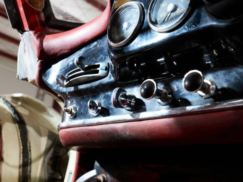 Image 53/83 de Mercedes-Benz 190 SL (1959)