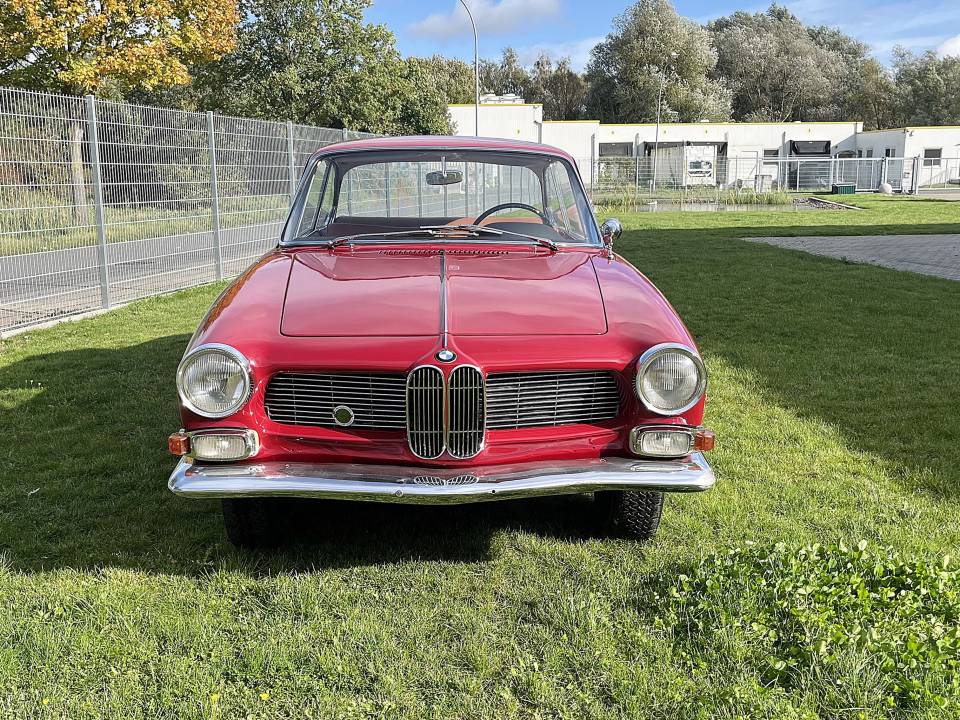 Image 2/19 of BMW 3200 CS (1964)