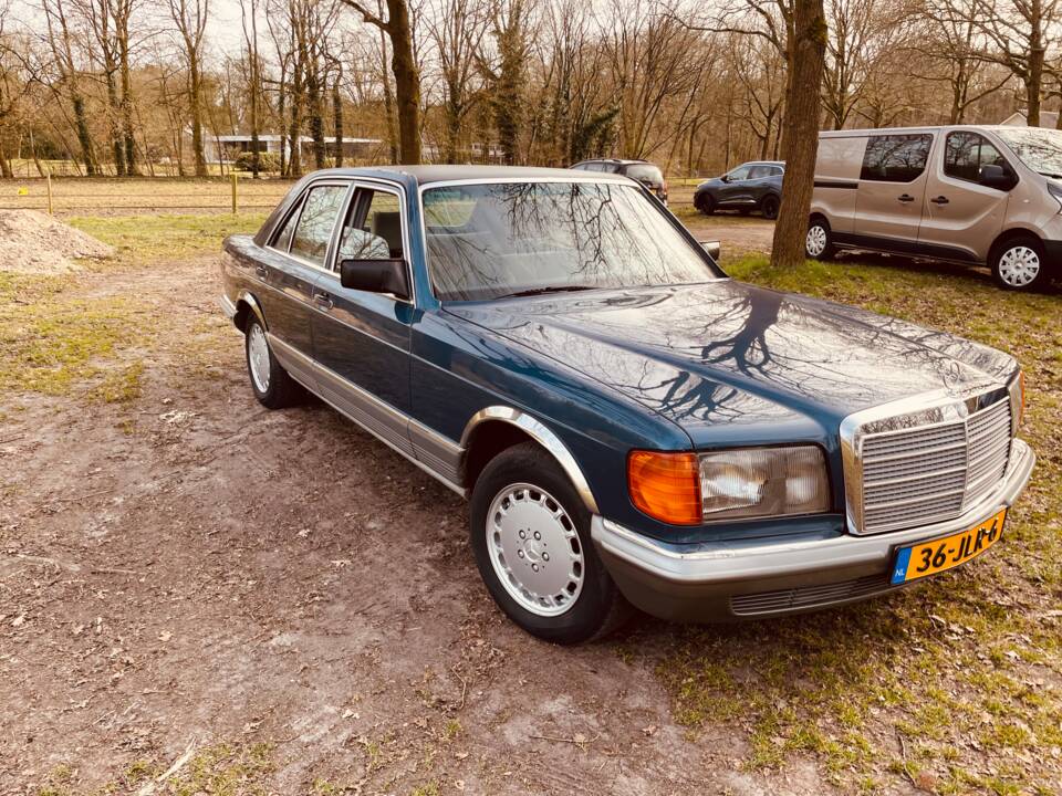 Image 2/14 of Mercedes-Benz 500 SE (1983)