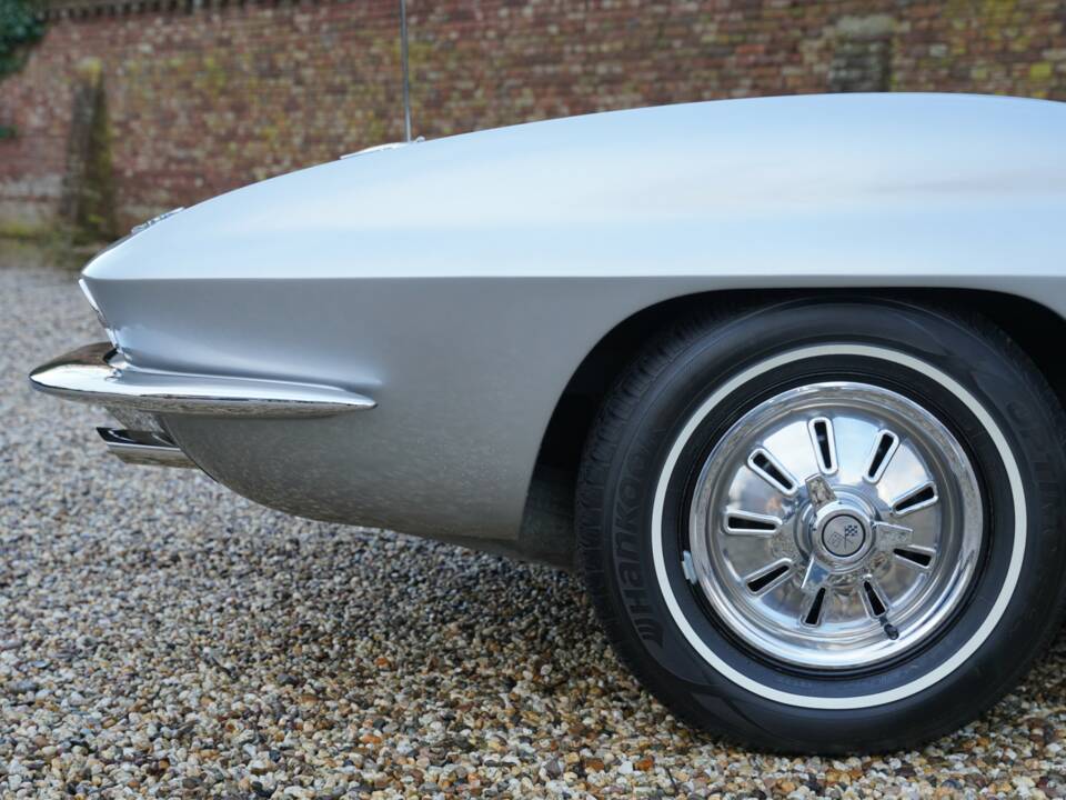 Immagine 49/50 di Chevrolet Corvette Sting Ray Convertible (1964)