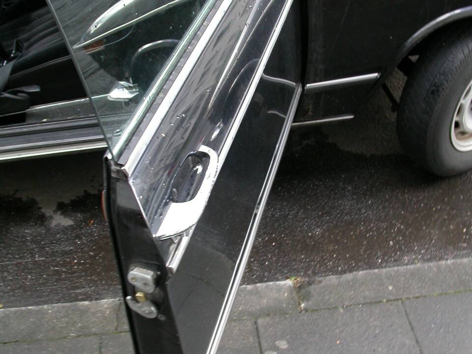Image 23/55 de BMW 2002 (1975)