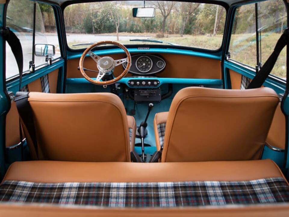 Image 9/11 of Mini 1000 (1977)
