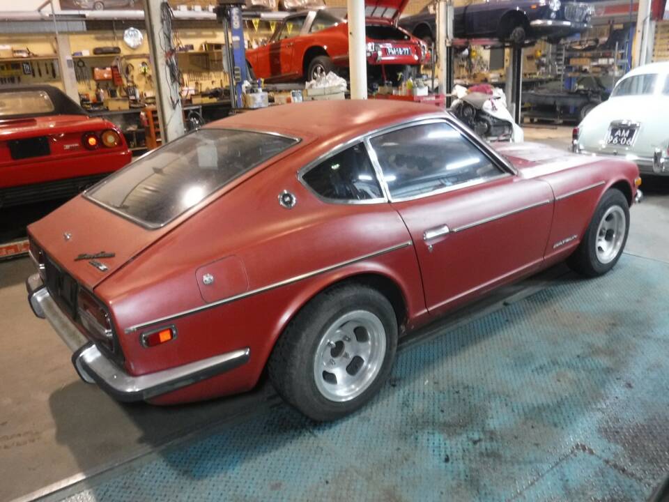 Image 3/48 of Datsun 240 Z (1971)