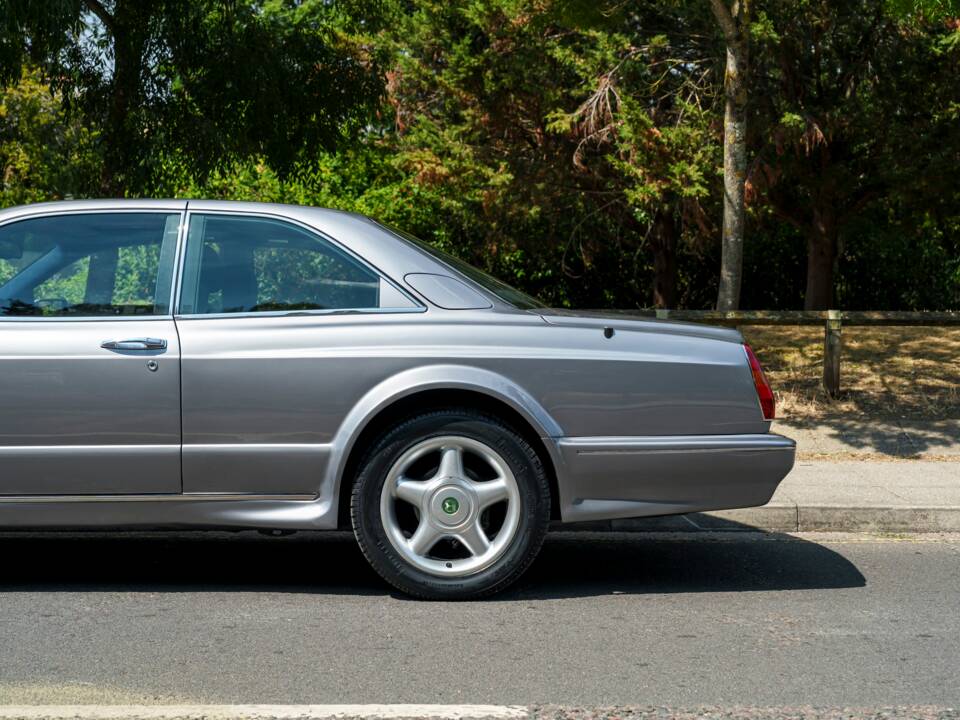 Image 13/30 of Bentley Continental R Mulliner (2003)