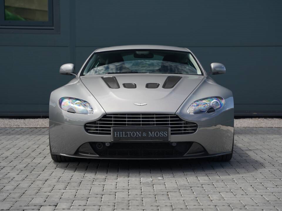 Imagen 7/50 de Aston Martin V12 Vantage (2012)
