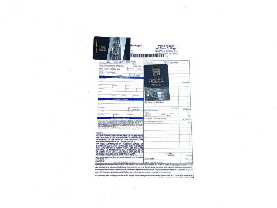 Image 8/50 of Aston Martin V12 Vanquish (2003)