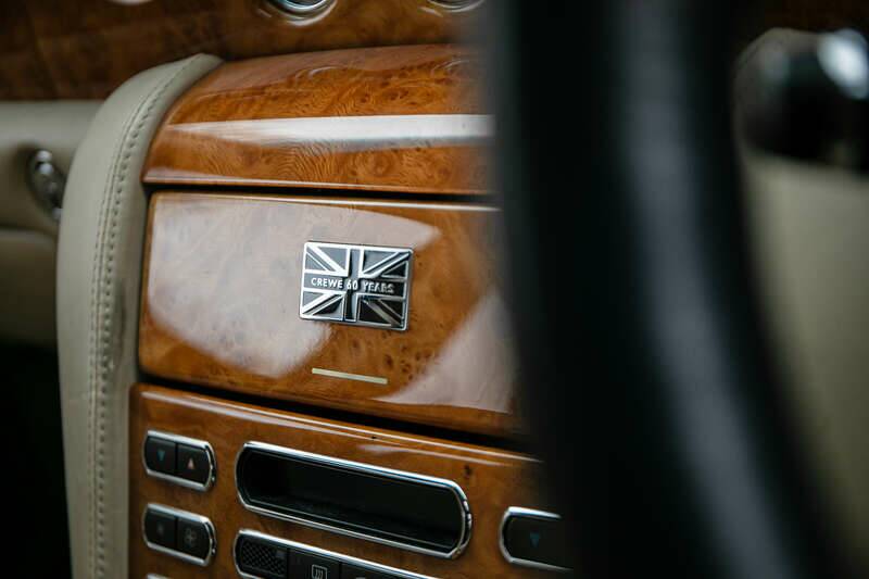 Image 25/50 of Bentley Arnage R (2006)