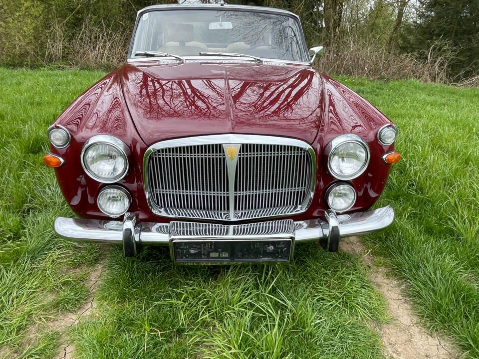 Image 2/9 de Rover 3,5 Liter Coupe (1972)