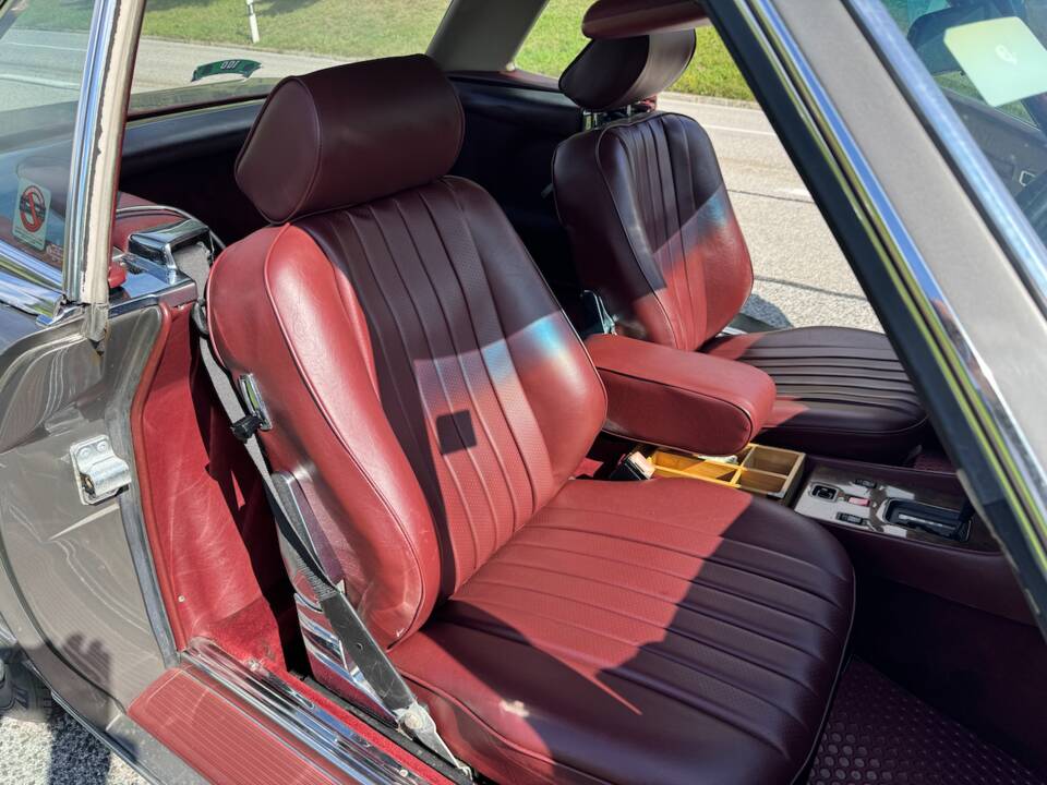 Image 14/26 of Mercedes-Benz 560 SL (1988)