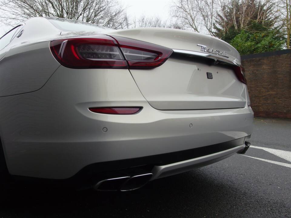 Image 16/90 of Maserati Quattroporte GTS (2013)