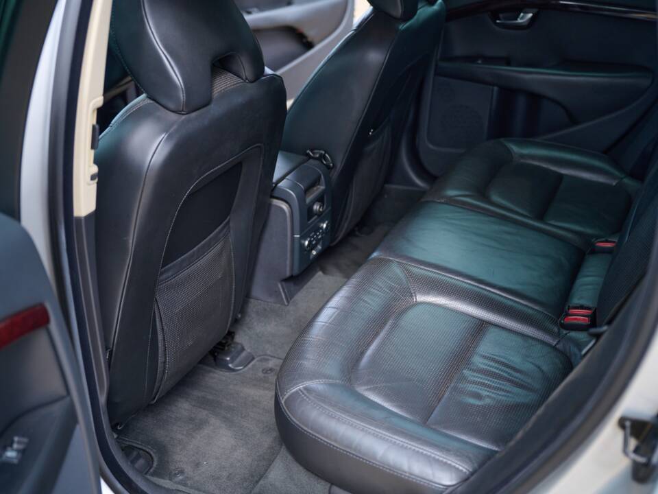 Imagen 49/50 de Volvo V70 AWD (2009)