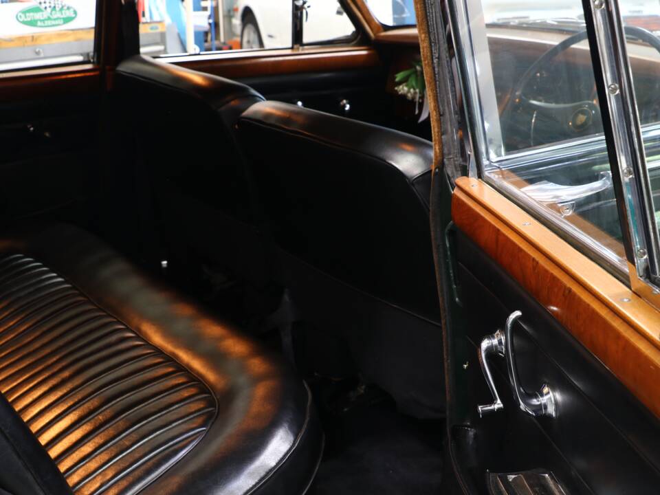 Immagine 27/36 di Jaguar 240 (1968)