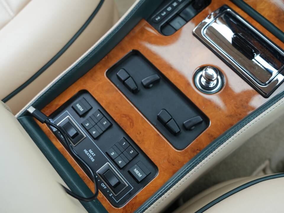 Bild 9/86 von Bentley Continental R (1997)