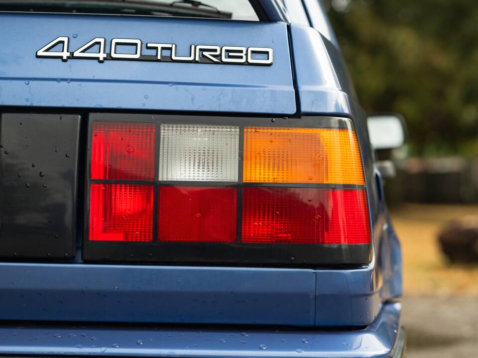 Immagine 15/50 di Volvo 440 Turbo (1992)