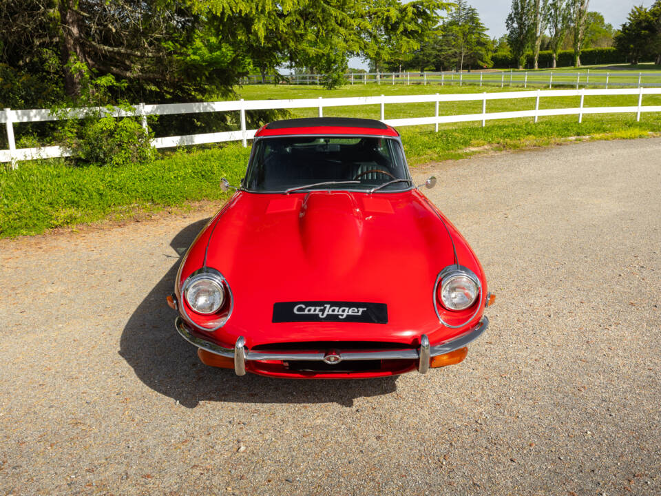 Image 8/20 of Jaguar E-Type (2+2) (1969)