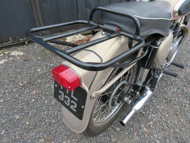 Image 42/44 de BSA A 10 Golden Flash (1960)