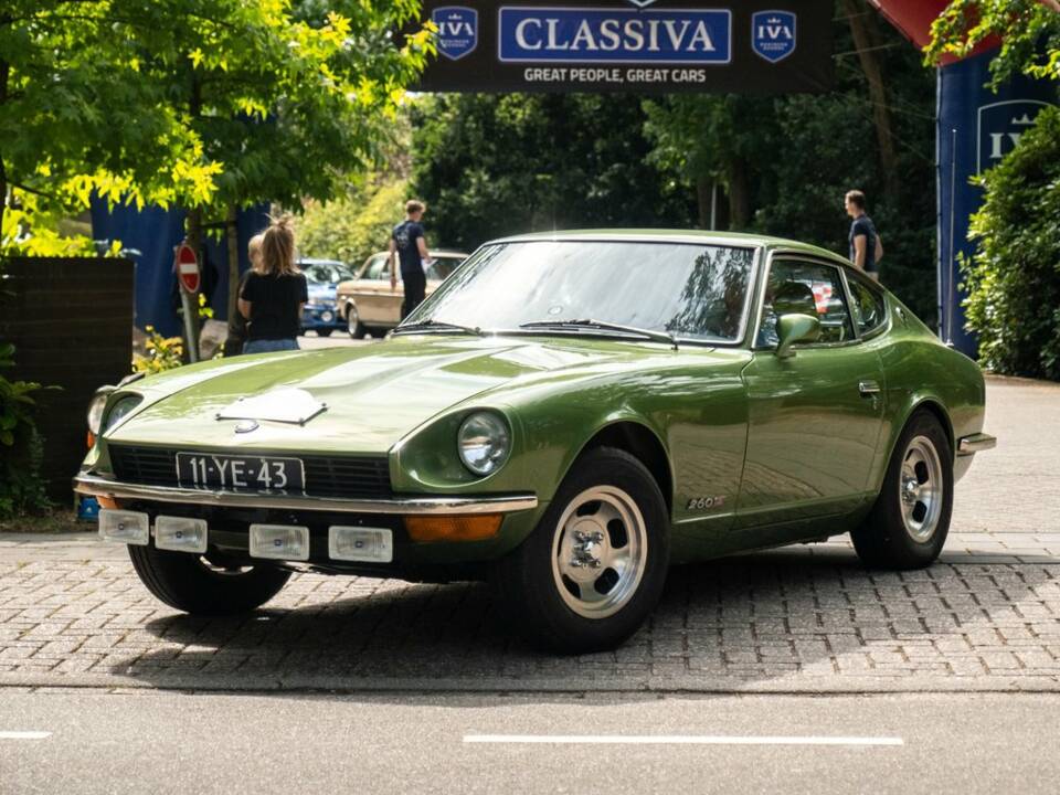 Image 1/8 of Datsun 260-Z (1974)