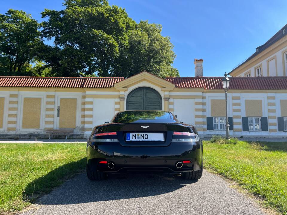 Bild 10/57 von Aston Martin Virage (2011)