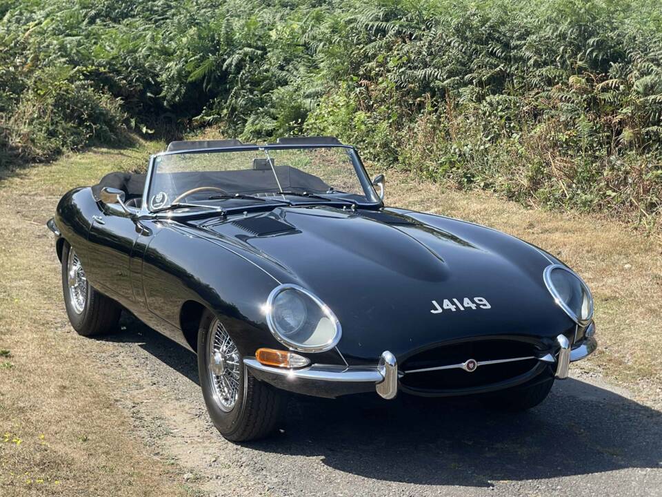 Afbeelding 1/12 van Jaguar E-Type 4.2 (1965)