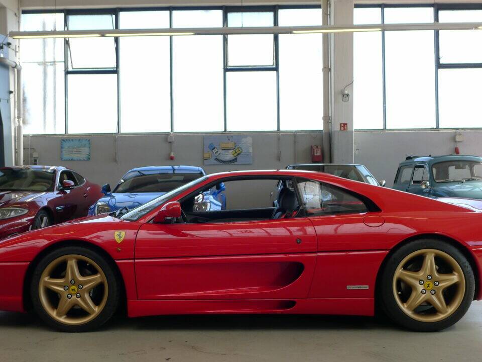 Afbeelding 1/41 van Ferrari F 355 Berlinetta (1995)