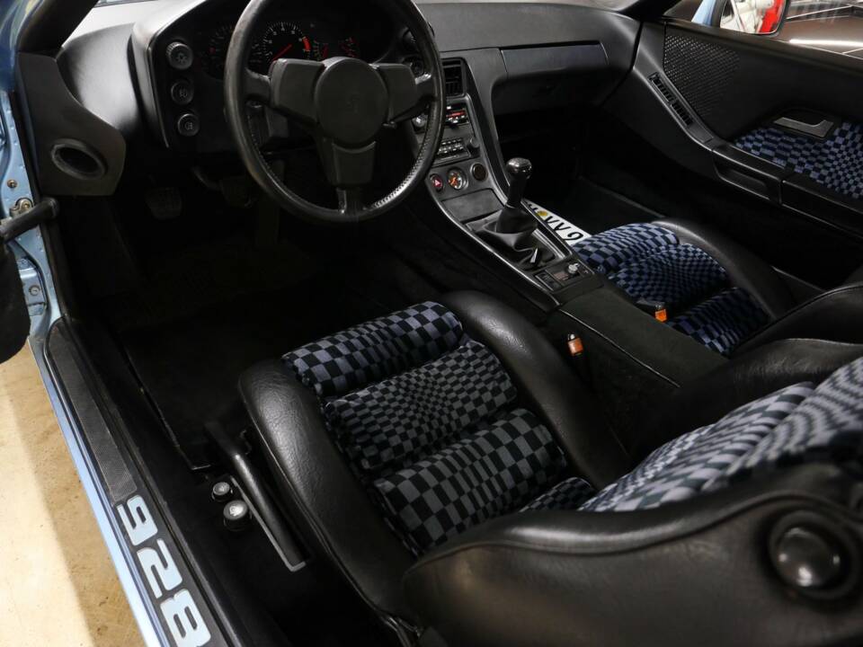 Immagine 12/31 di Porsche 928 (1978)