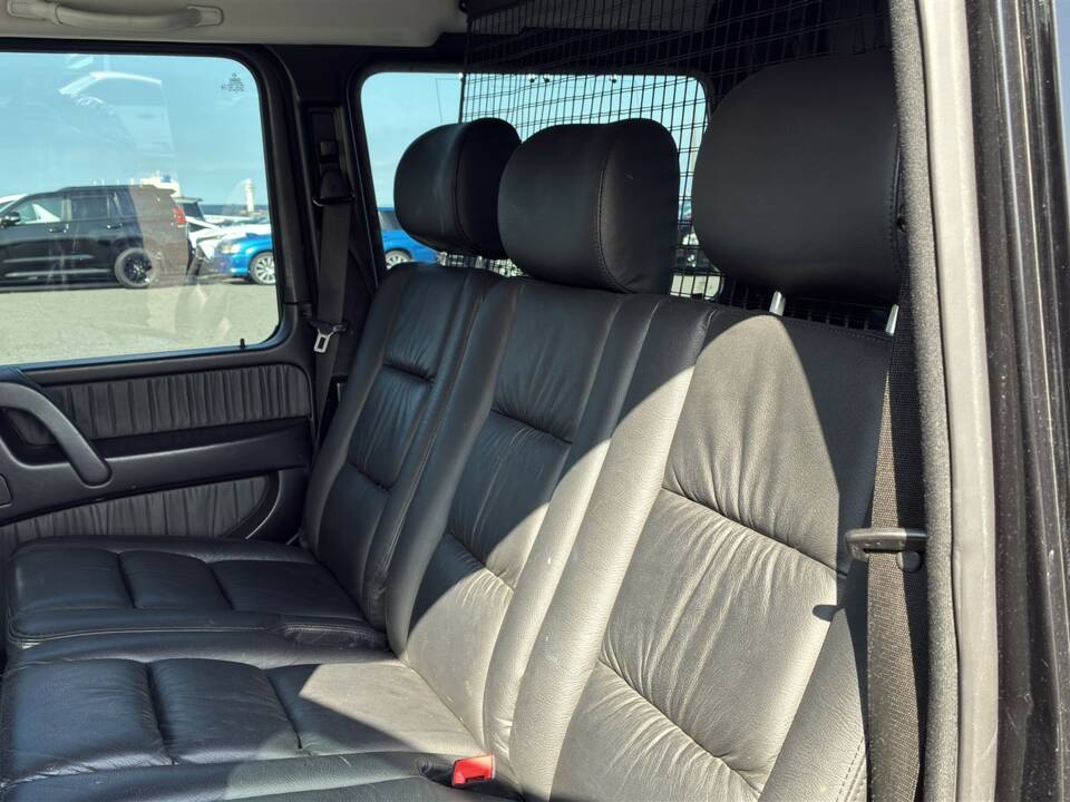 Bild 38/63 von Mercedes-Benz G 500 (lang) (2009)