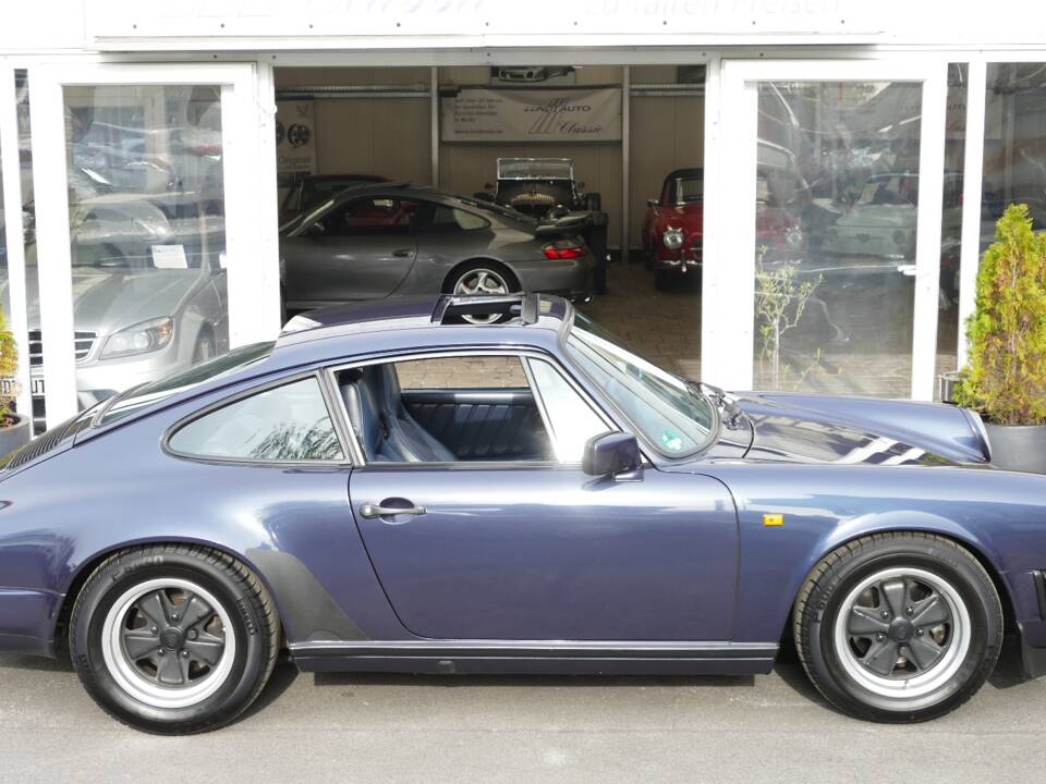 Afbeelding 3/19 van Porsche 911 Carrera 3.2 (1986)