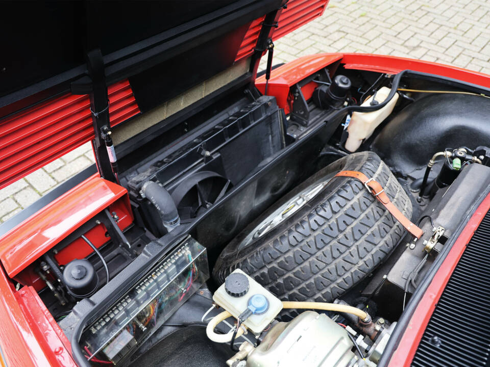 Immagine 59/65 di Ferrari Mondial Quattrovalvole (1984)