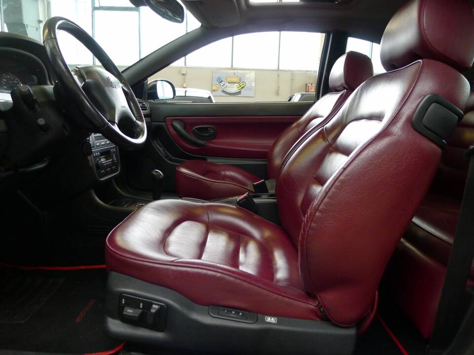 Imagen 22/32 de Peugeot 406 Coupé 2.0 16V (2000)