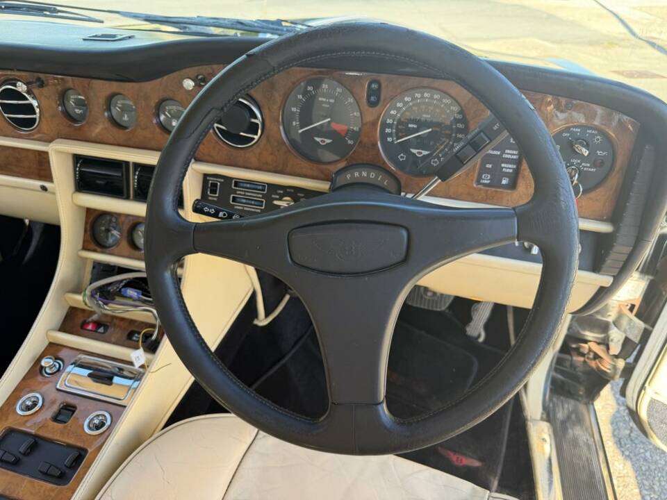 Image 2/8 of Bentley Turbo R (1989)
