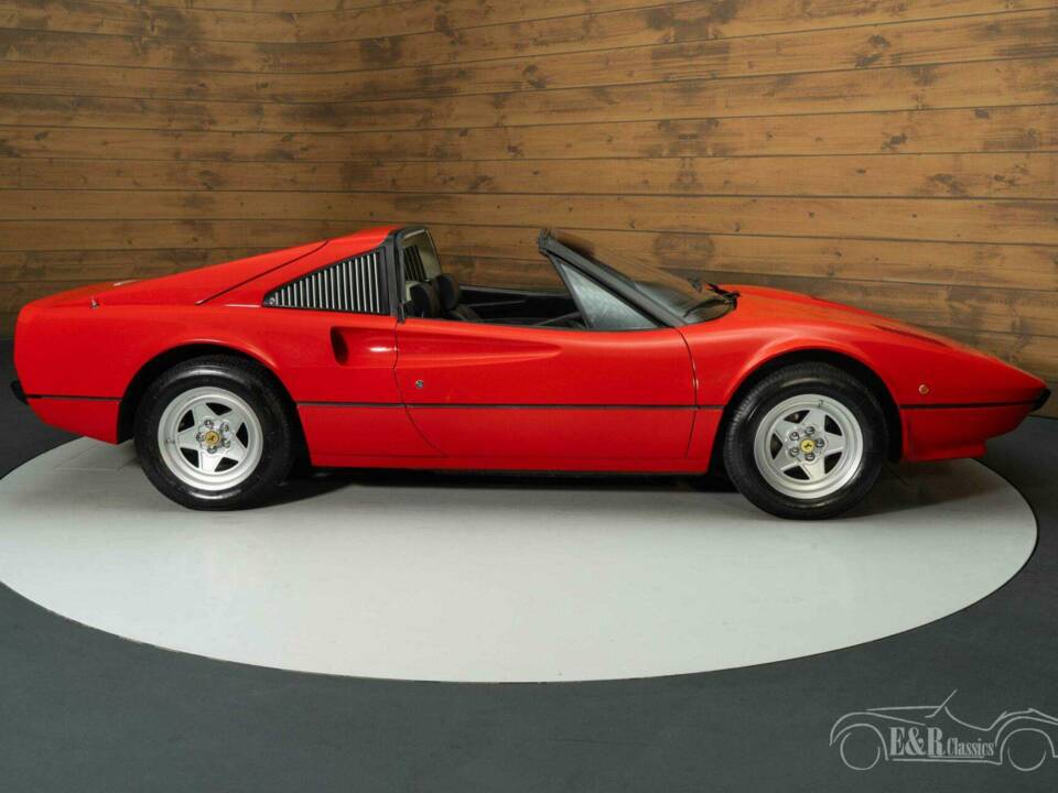 Image 7/19 of Ferrari 308 GTSi (1981)