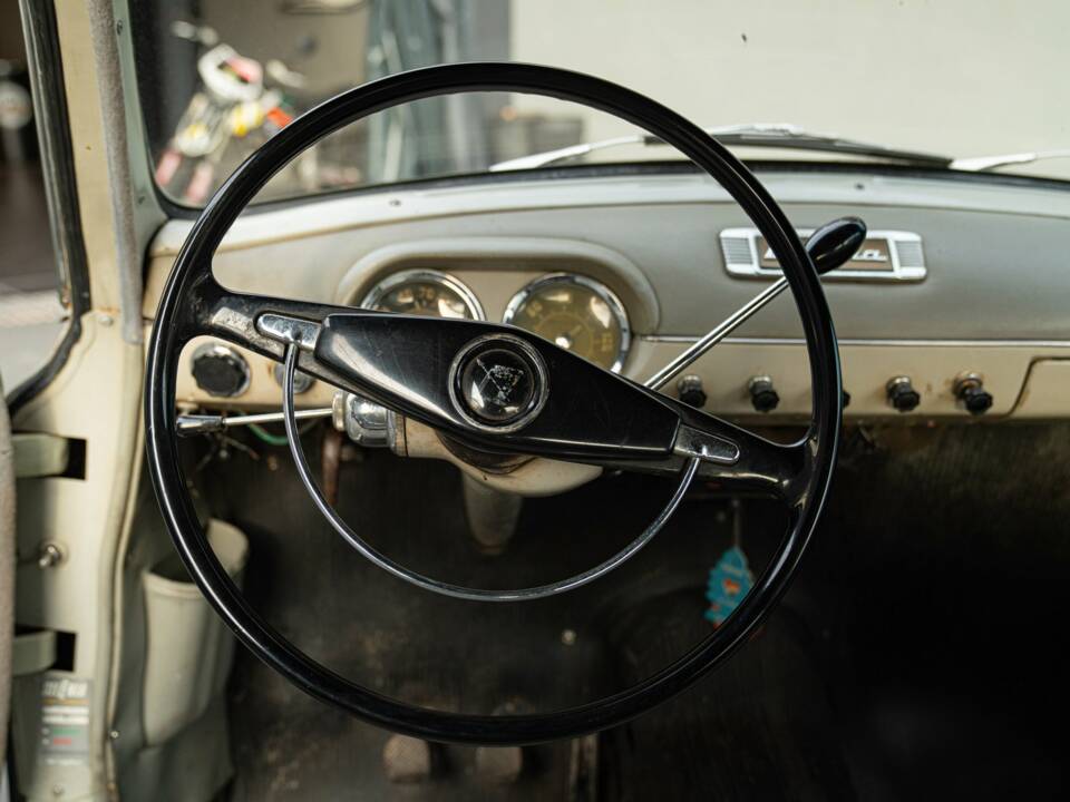 Image 38/50 of Lancia Appia C10 (1957)