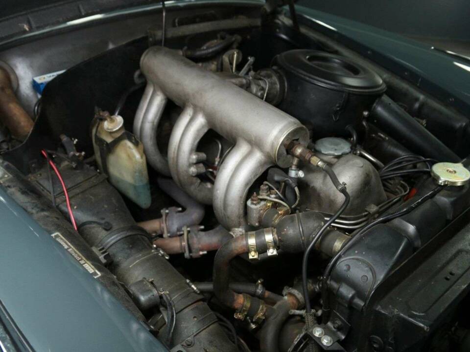 Bild 40/49 von Mercedes-Benz 220 SE (1960)