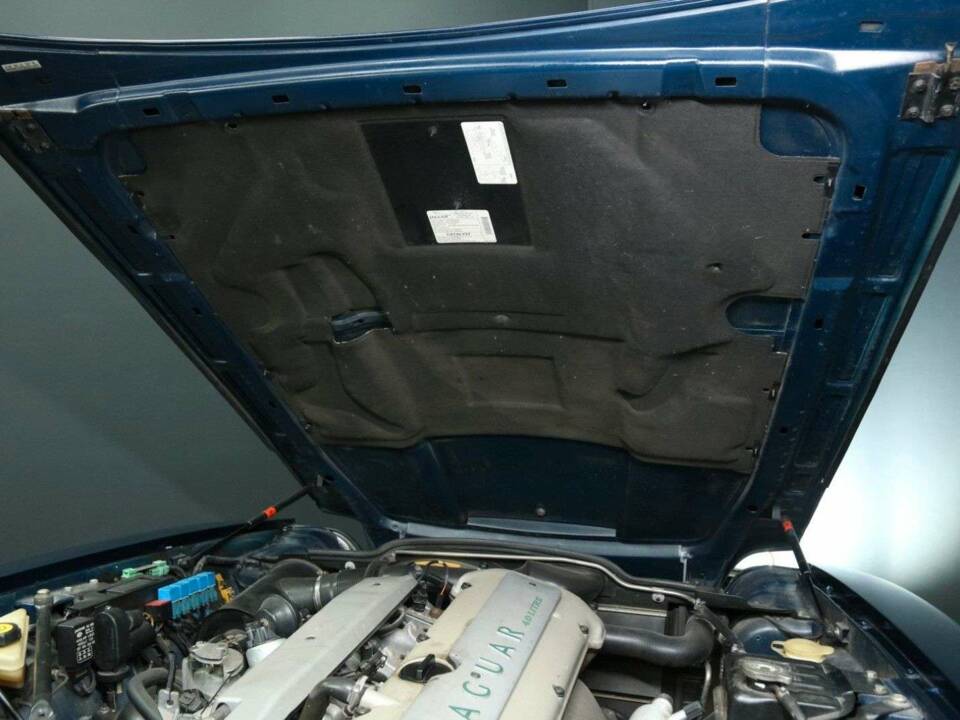 Image 37/49 de Jaguar XJS 4.0 (1995)