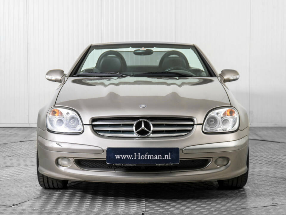 Image 14/50 of Mercedes-Benz SLK 200 Kompressor (2002)