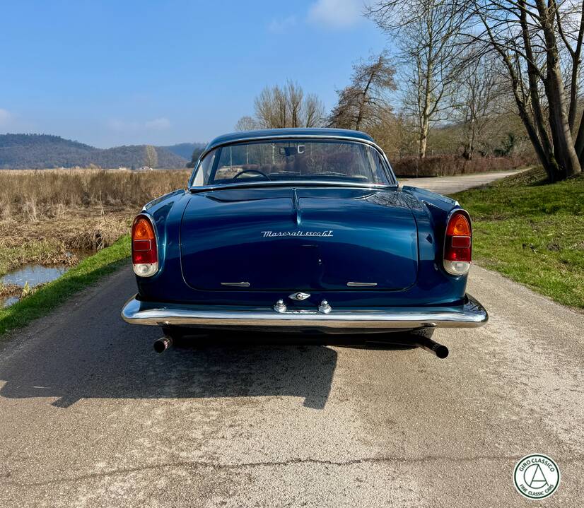 Image 4/43 of Maserati 3500 GT Touring (1961)