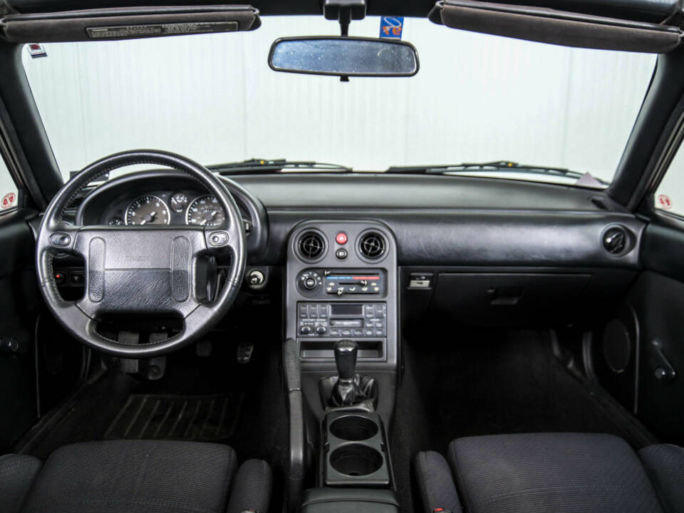 Afbeelding 7/50 van Mazda MX-5 1.6 (1992)