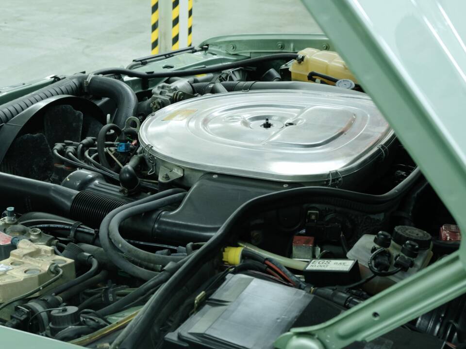Bild 27/50 von Mercedes-Benz 500 SEC (1988)