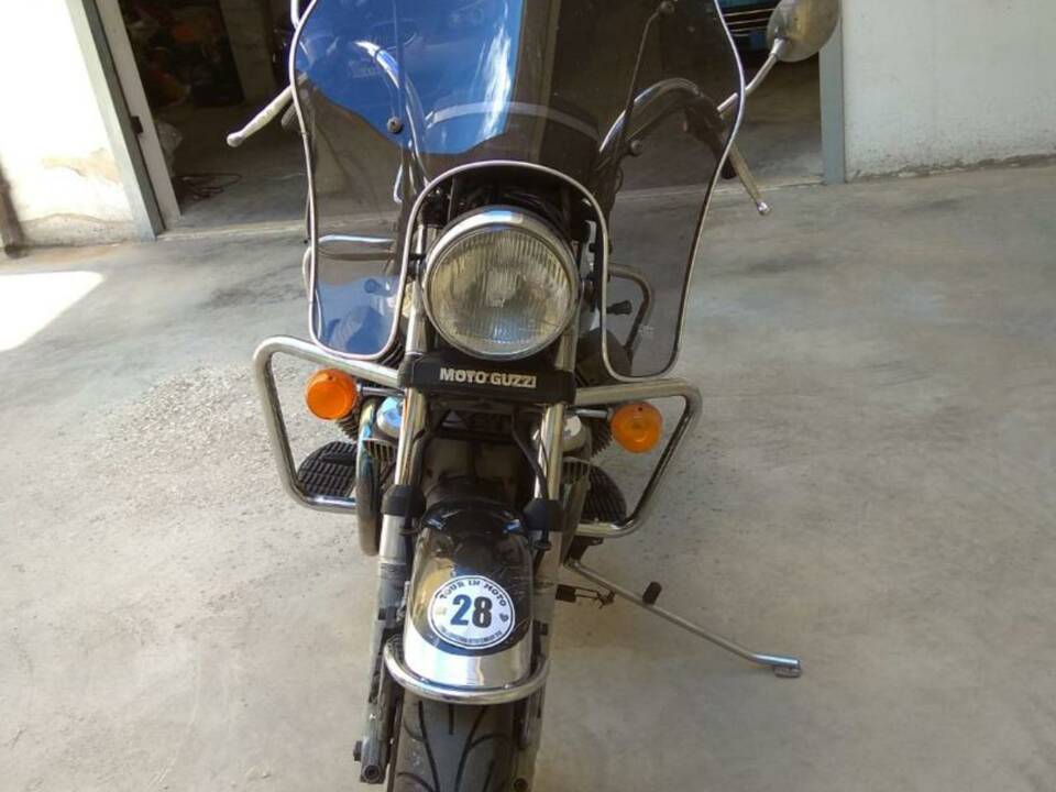Image 6/9 of Moto Guzzi DUMMY (1984)