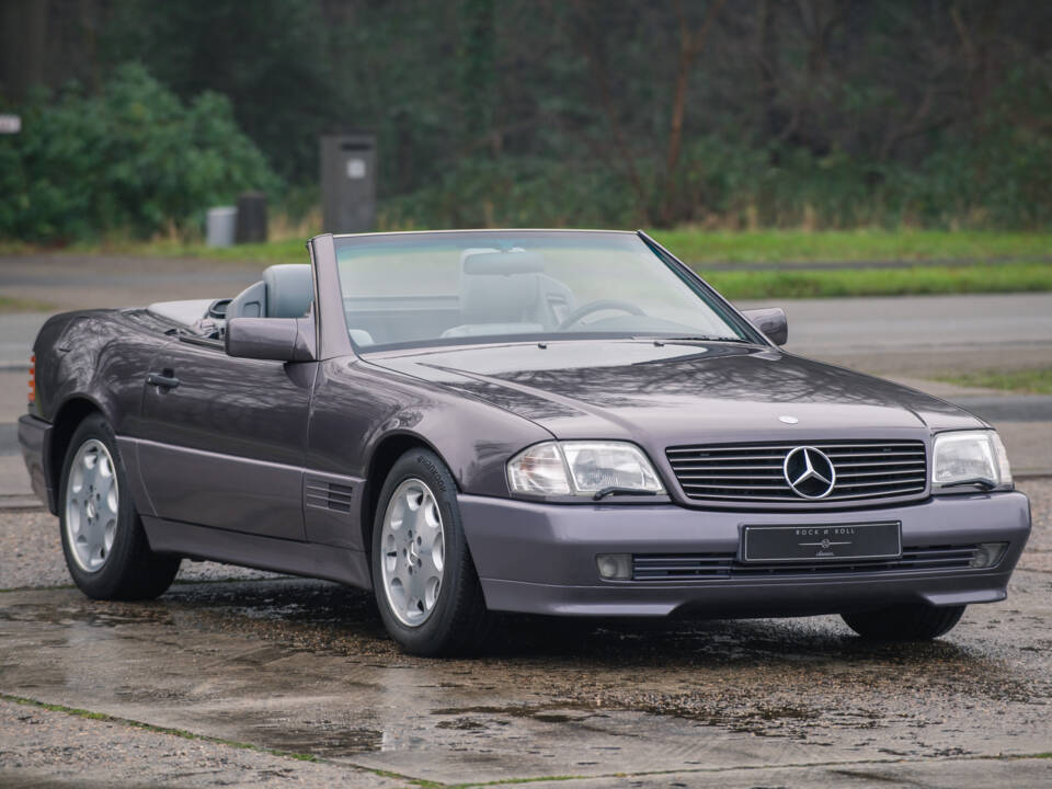 Image 6/31 of Mercedes-Benz 500 SL (1992)