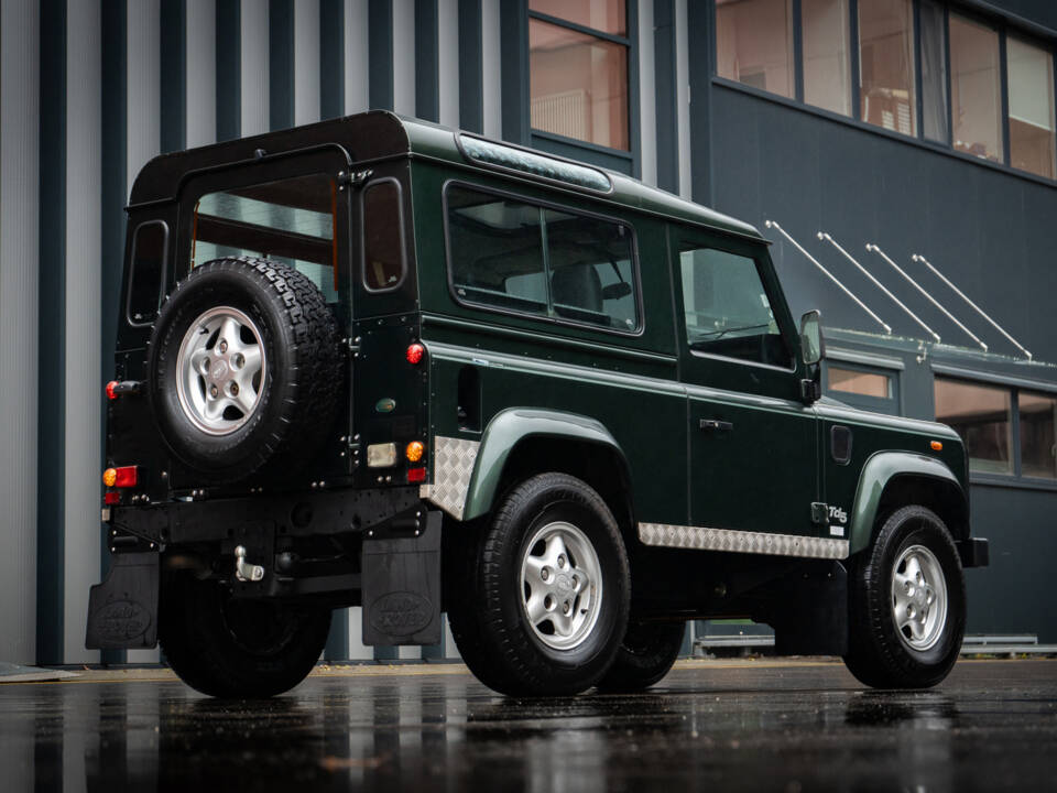 Image 4/90 of Land Rover Defender 90 Td5 (1999)