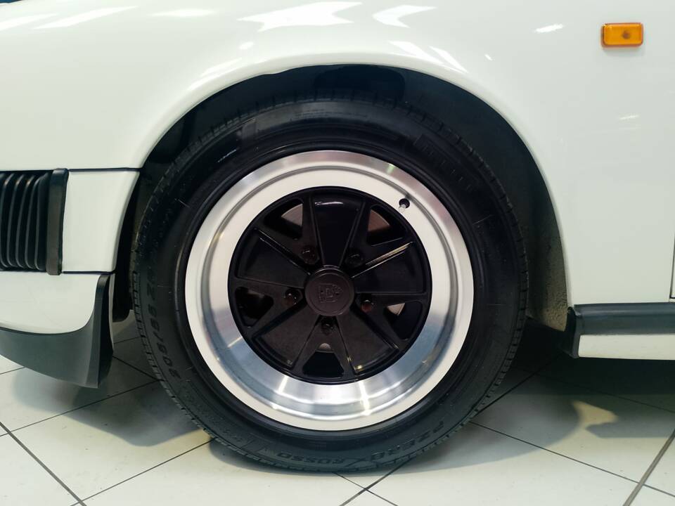 Bild 54/77 von Porsche 911 Carrera 3.2 (1984)