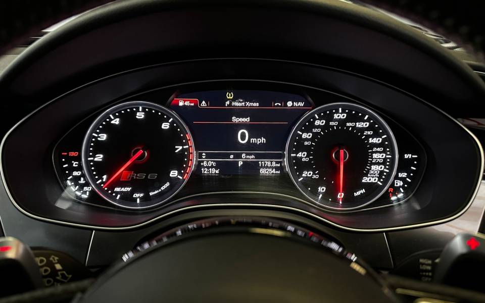 Afbeelding 33/50 van Audi RS6 Avant (2017)